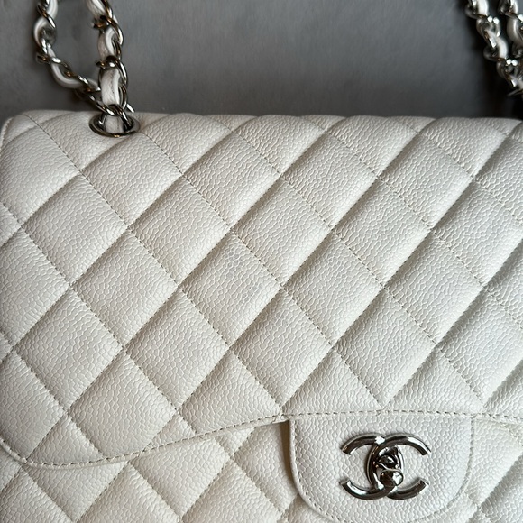White real lamb leather bag not authentic has some light grey stains see picture - Picture 2 of 6